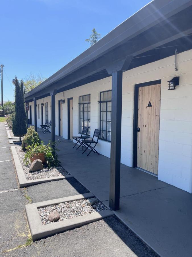 Triangle Motel Red Bluff Exterior photo