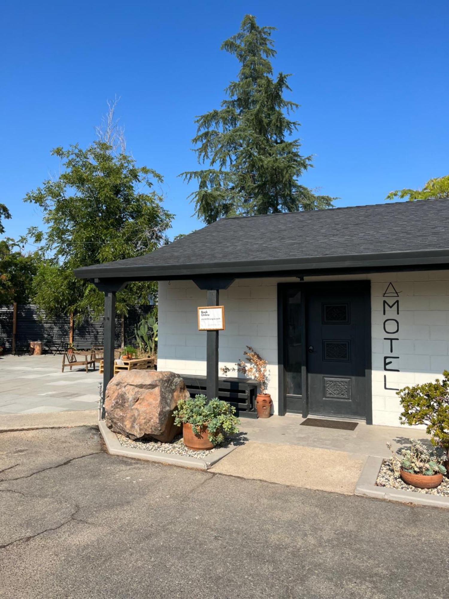 Triangle Motel Red Bluff Exterior photo